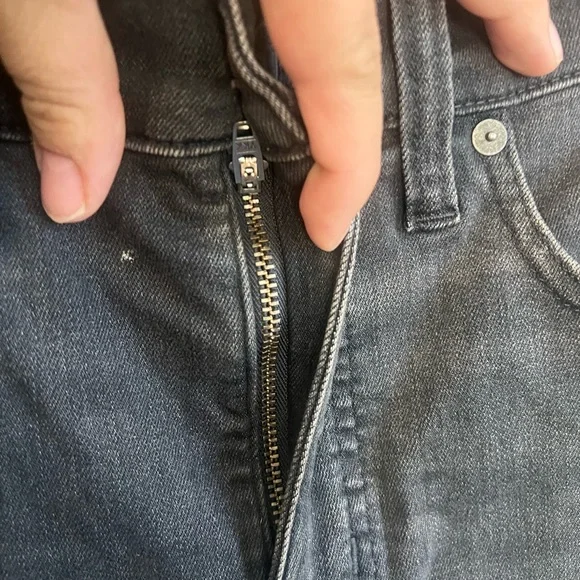 Madewell mid ride kick out jeans black wash size 28 - Picture 8 of 9